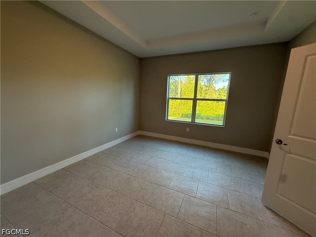 3 Bed SingleFamilyResidence for Sale in Lehigh Acres, photo 13