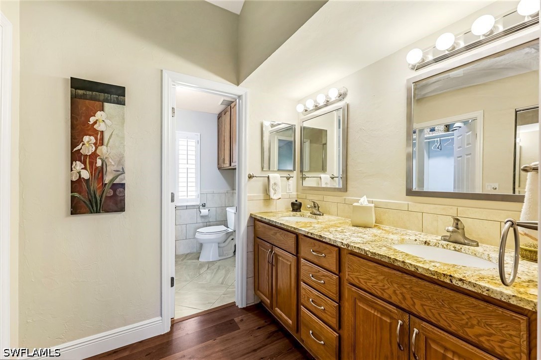 2 Bed Condominium for Sale in Fairway Oaks, photo 13