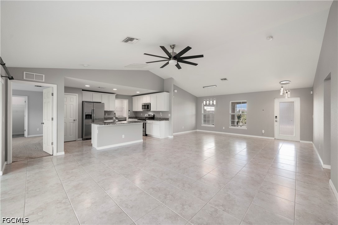4 Bed SingleFamilyResidence for Sale in Cape Coral, photo 13