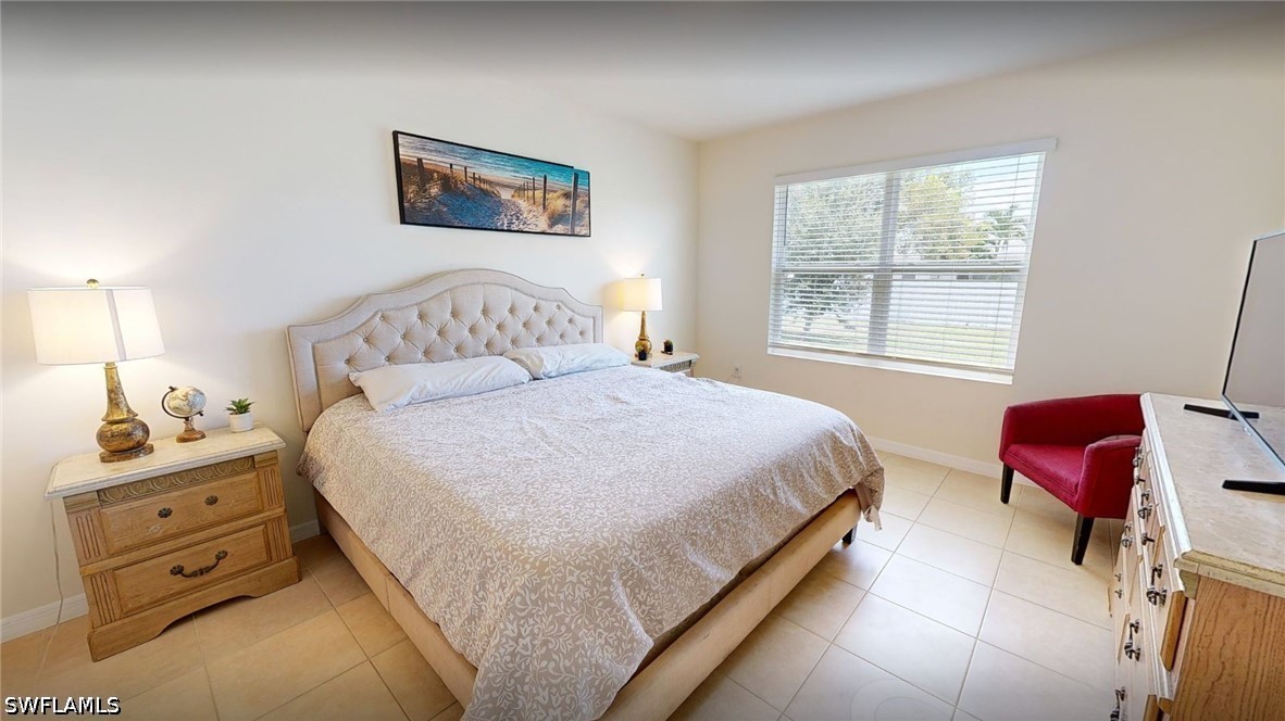 4 Bed SingleFamilyResidence for Sale in Cape Coral, photo 13