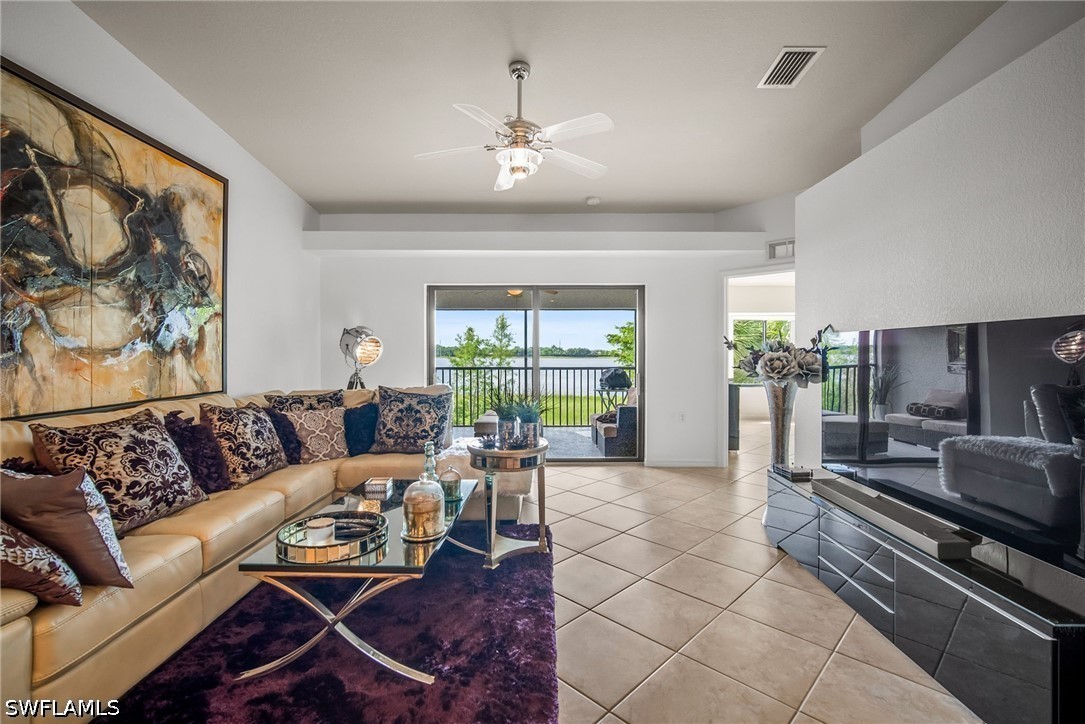 3 Bed Condominium for Sale in Heritage Bay, photo 13