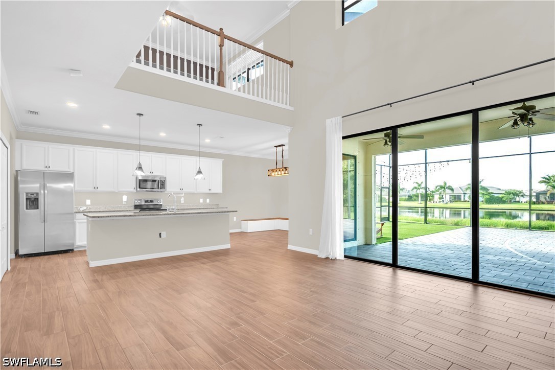 5 Bed SingleFamilyResidence for Sale in Fort Myers, photo 13