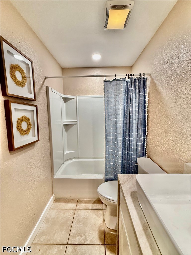 4 Bed SingleFamilyResidence for Sale in San Carlos Park, photo 13