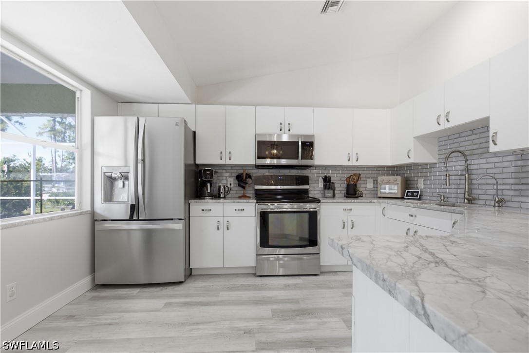 3 Bed Pool Home for Sale in Naples, photo 13