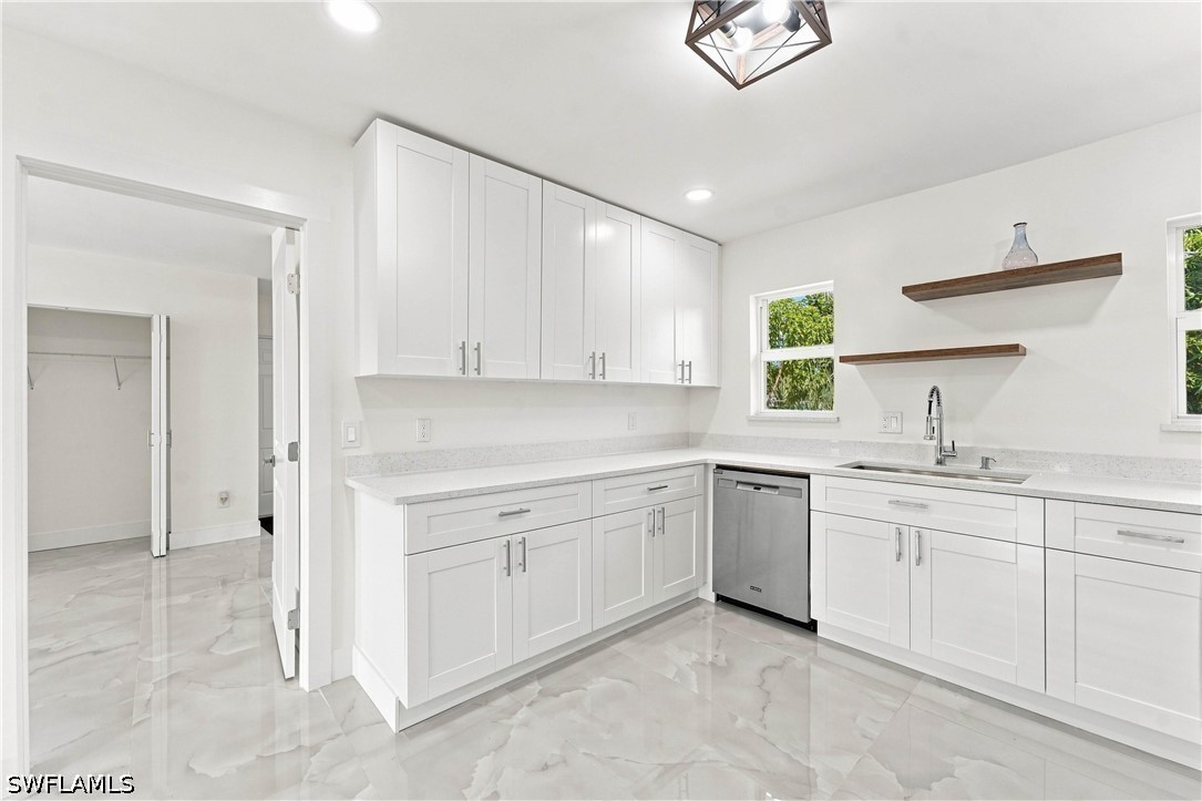 3 Bed SingleFamilyResidence for Sale in Naples, photo 13