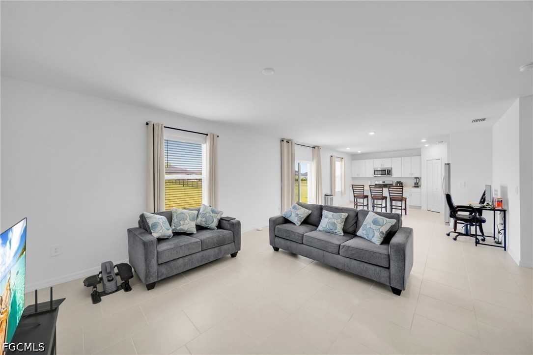 5 Bed SingleFamilyResidence for Sale in Crane Landing, photo 13