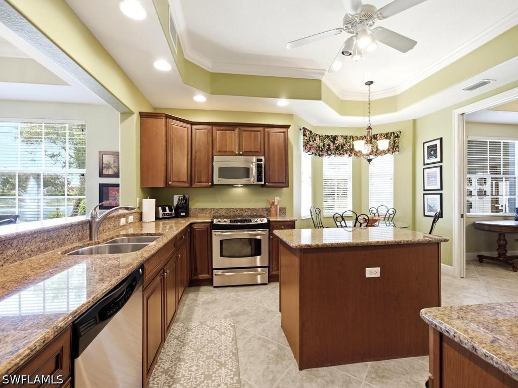 2 Bed Waterfront Home for Sale in Hawthorne, photo 13