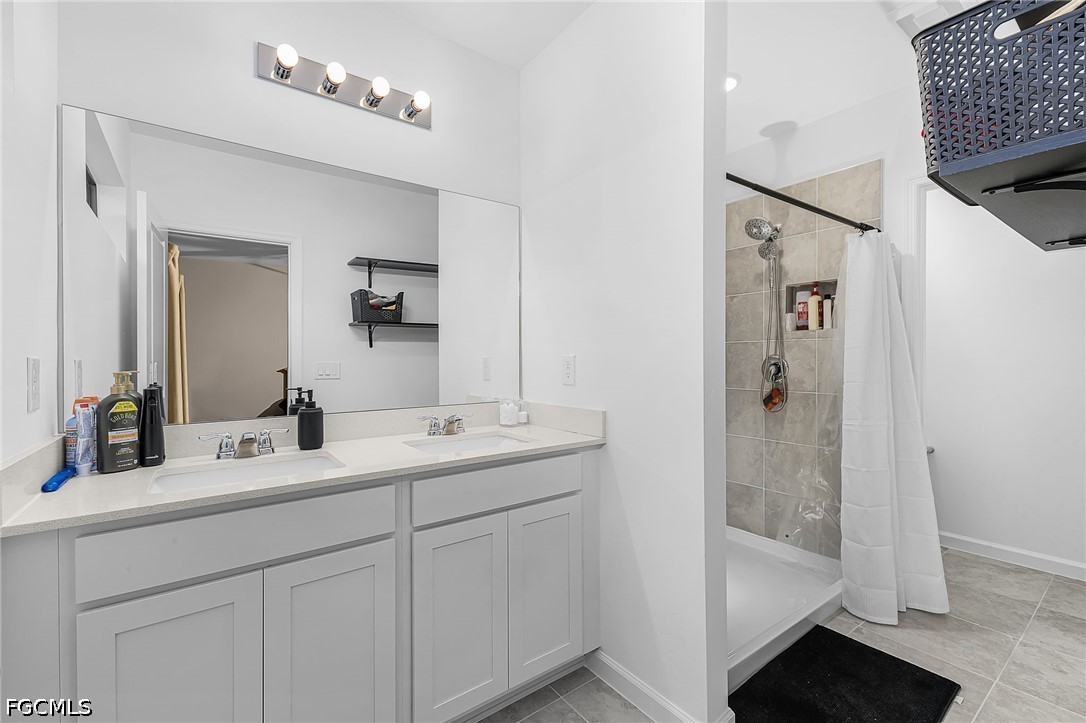 3 Bed Townhouse for Sale in Cape Coral, photo 13