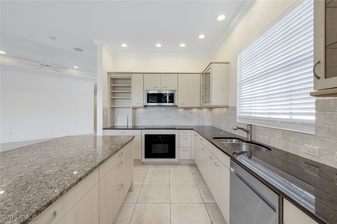 3 Bed Waterfront Home for Sale in Naples, photo 14