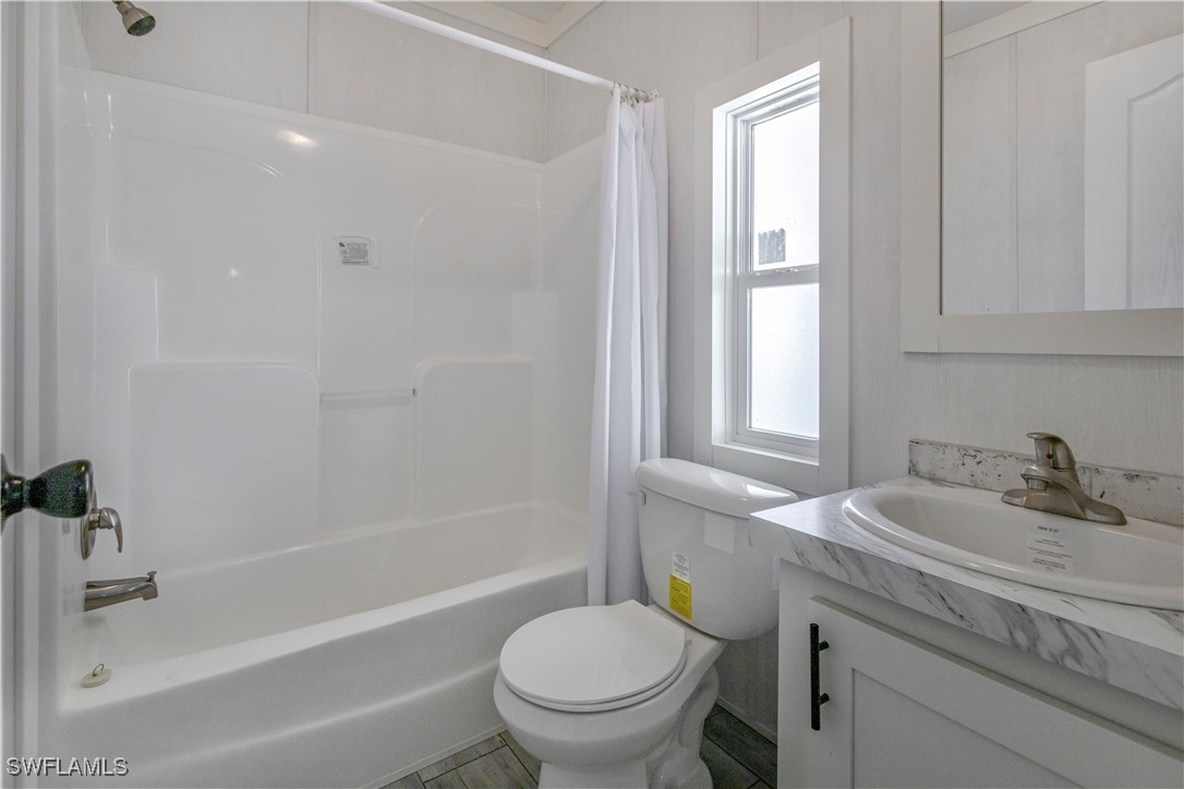 2 Bed ManufacturedHome for Sale in Pine Island Cove, photo 14