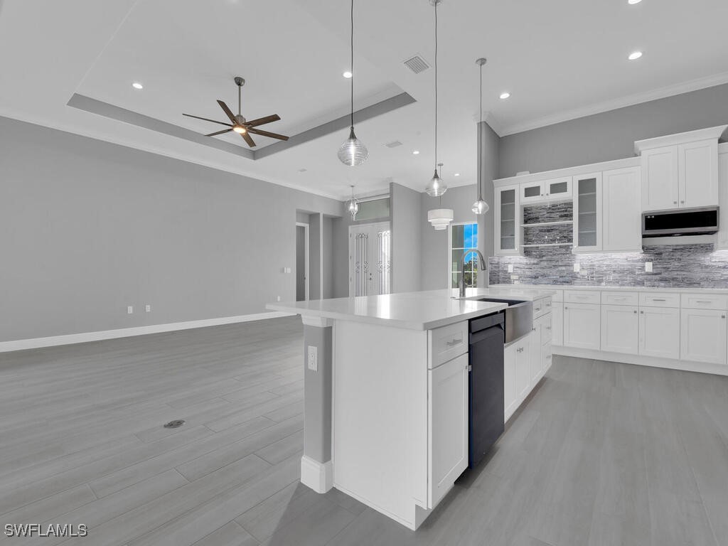 3 Bed Pool Home for Sale in Pine Valley, photo 14