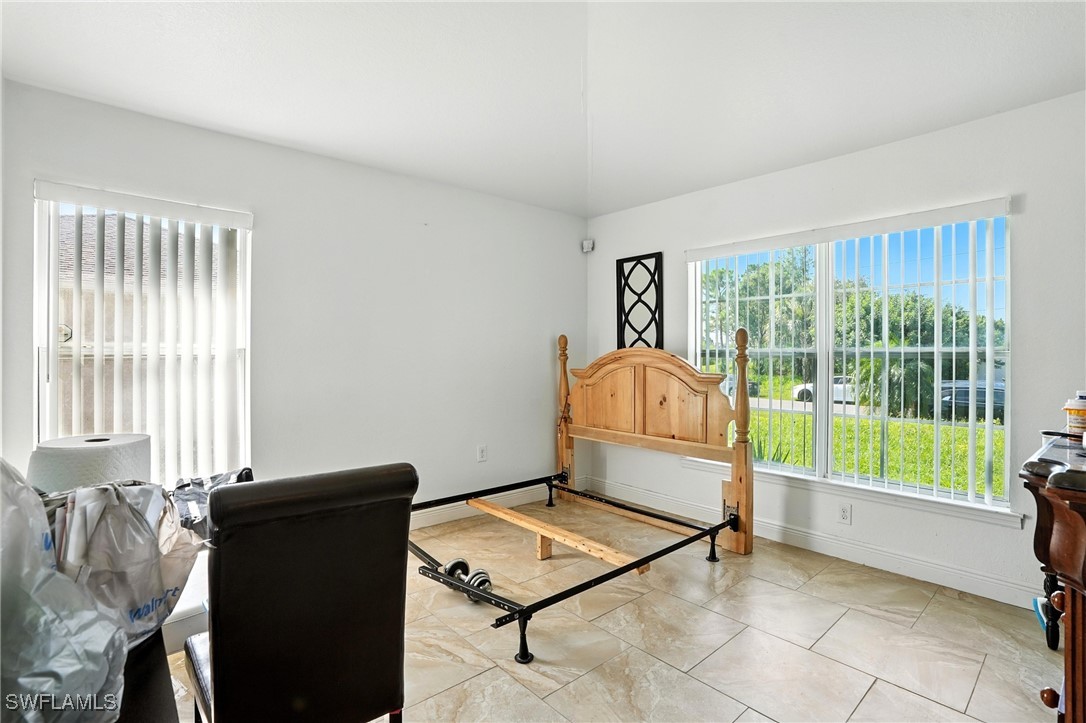 4 Bed SingleFamilyResidence for Sale in Lehigh Acres, photo 14