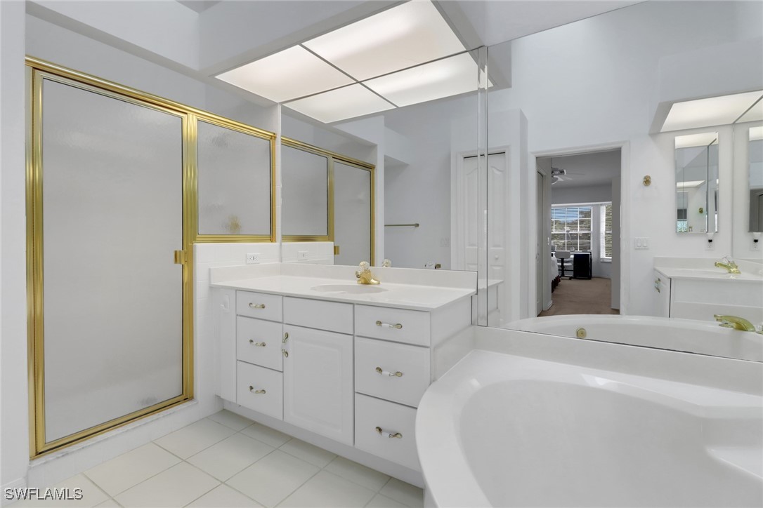 3 Bed Waterfront Home for Sale in Naples, photo 14