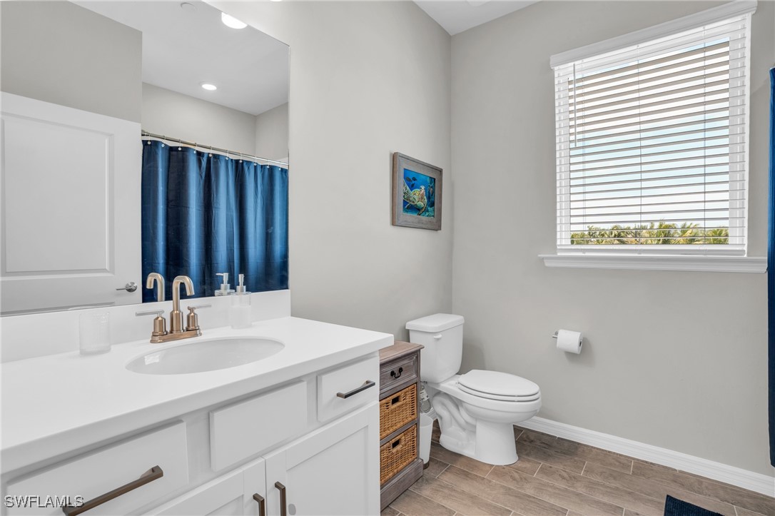 2 Bed Waterfront Home for Sale in Fort Myers, photo 14