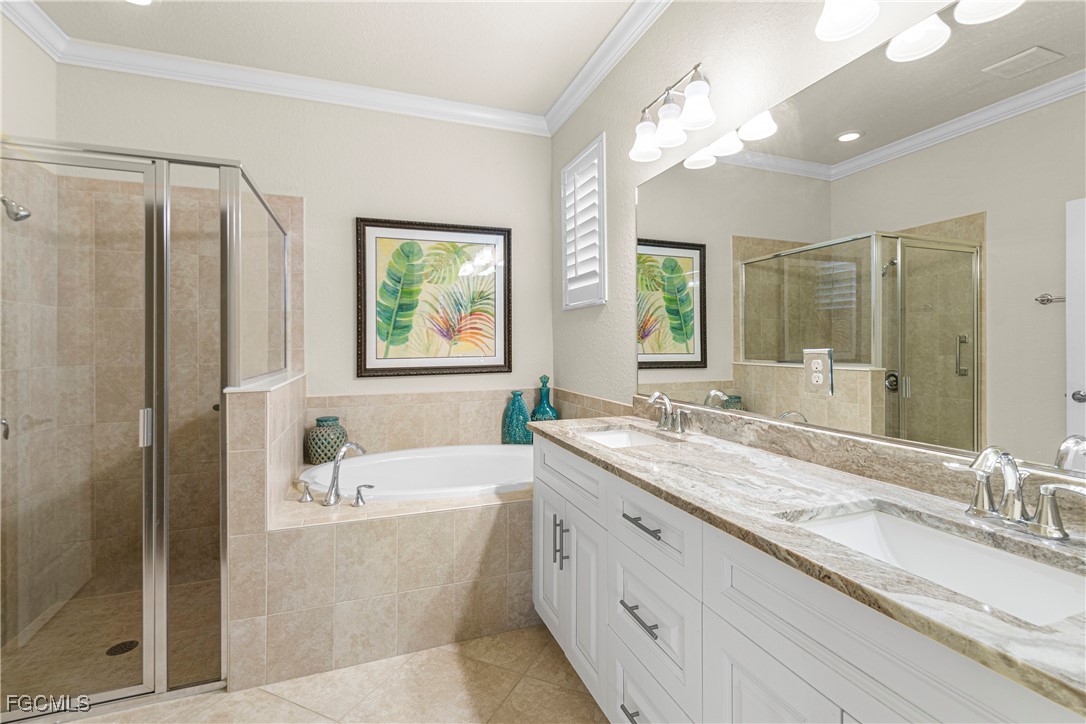 4 Bed Pool Home for Sale in Reflection Isles, photo 14