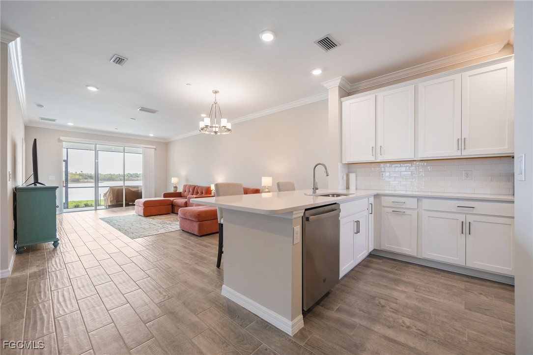 2 Bed Waterfront Home for Sale in Fort Myers, photo 14