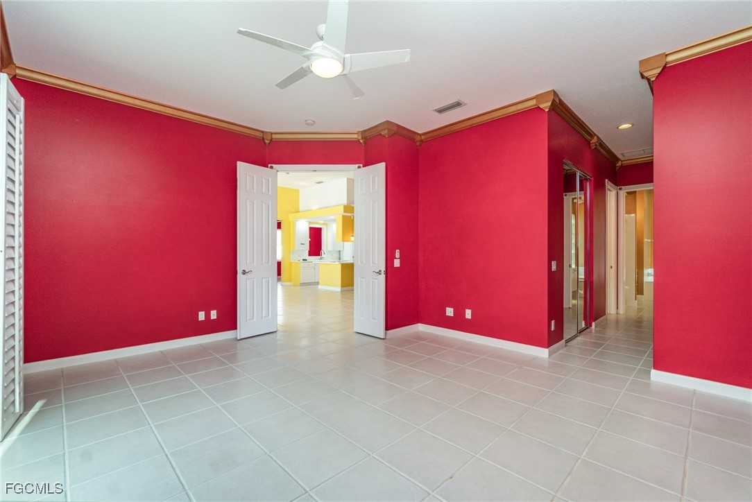 4 Bed Pool Home for Sale in Island Walk, photo 14