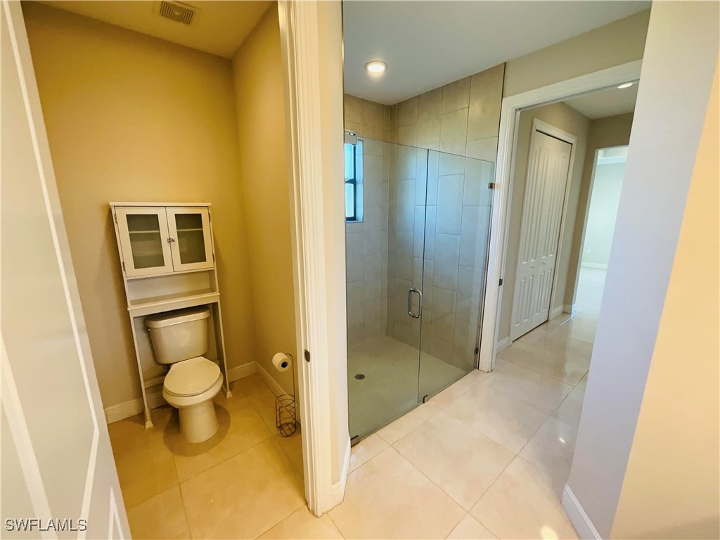 3 Bed SingleFamilyResidence for Sale in Naples, photo 14