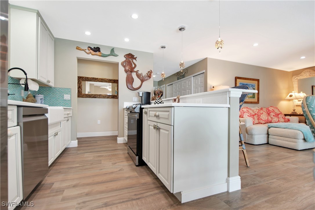 2 Bed Pool Home for Sale in Isles Of Capri, photo 14