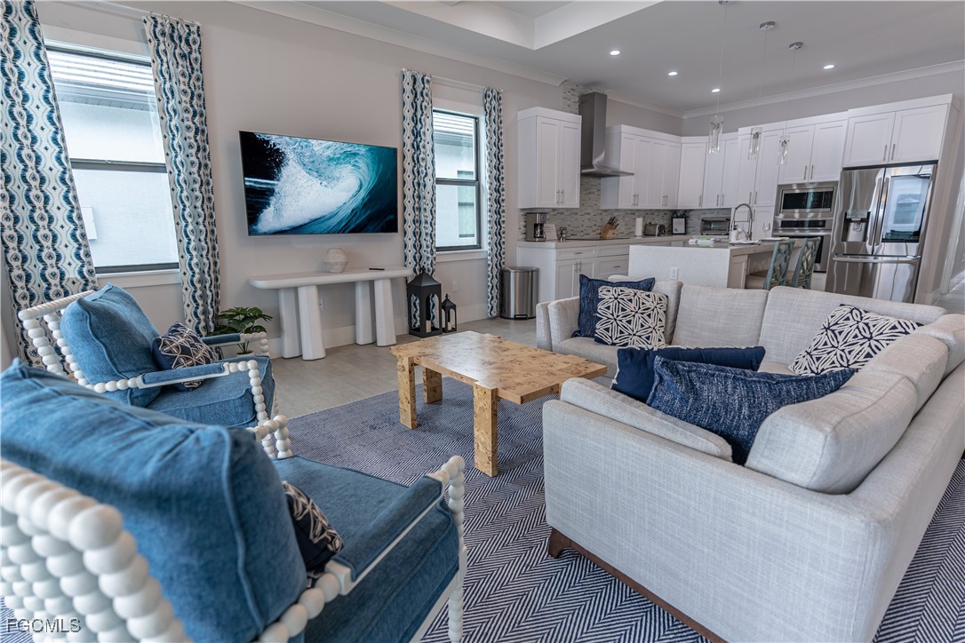 5 Bed Pool Home for Sale in Naples Park, photo 14