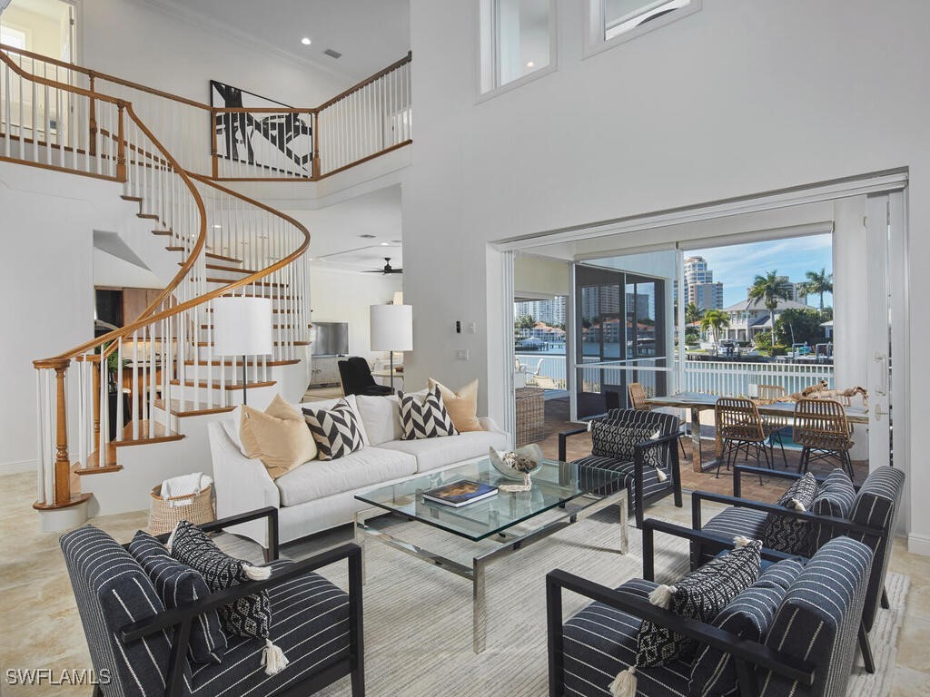 6 Bed Pool Home for Sale in Park Shore, photo 14