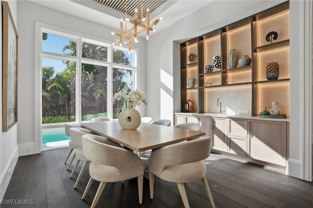 5 Bed Pool Home for Sale in Park Shore, photo 14