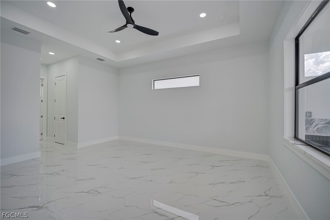 3 Bed SingleFamilyResidence for Sale in Lehigh Acres, photo 14