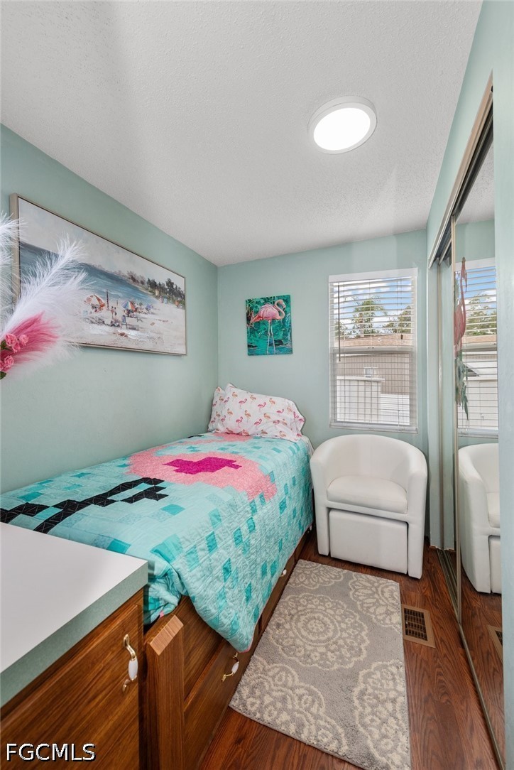 2 Bed ManufacturedHome for Sale in Estero, photo 14
