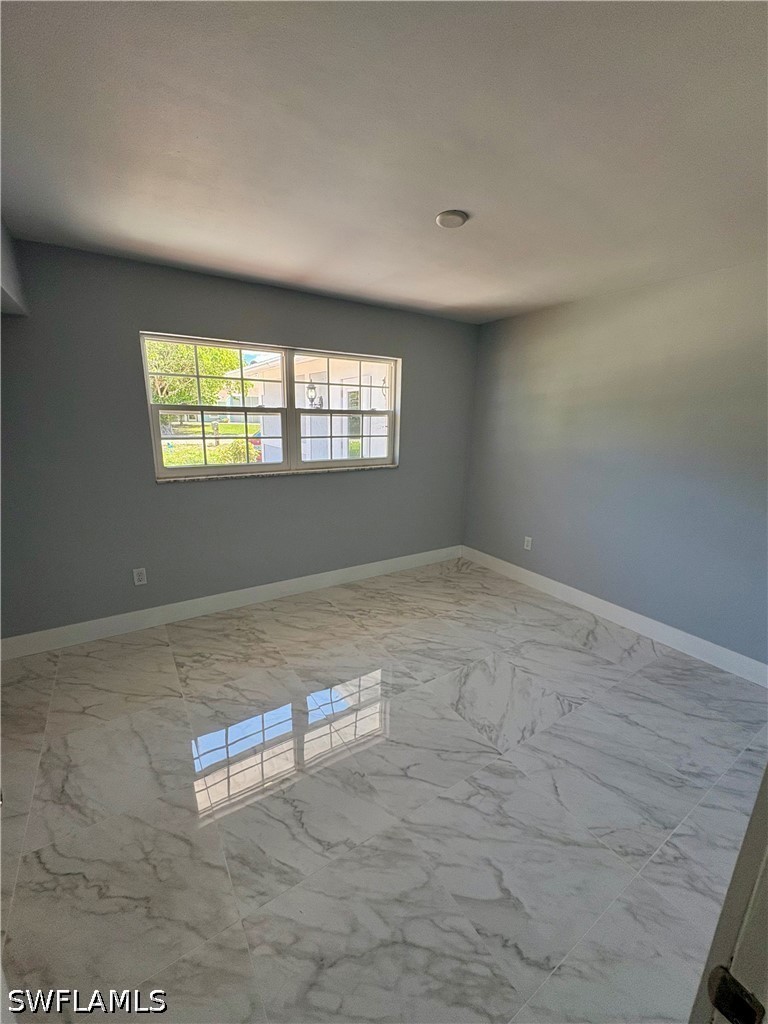 4 Bed SingleFamilyResidence for Sale in Naples, photo 14