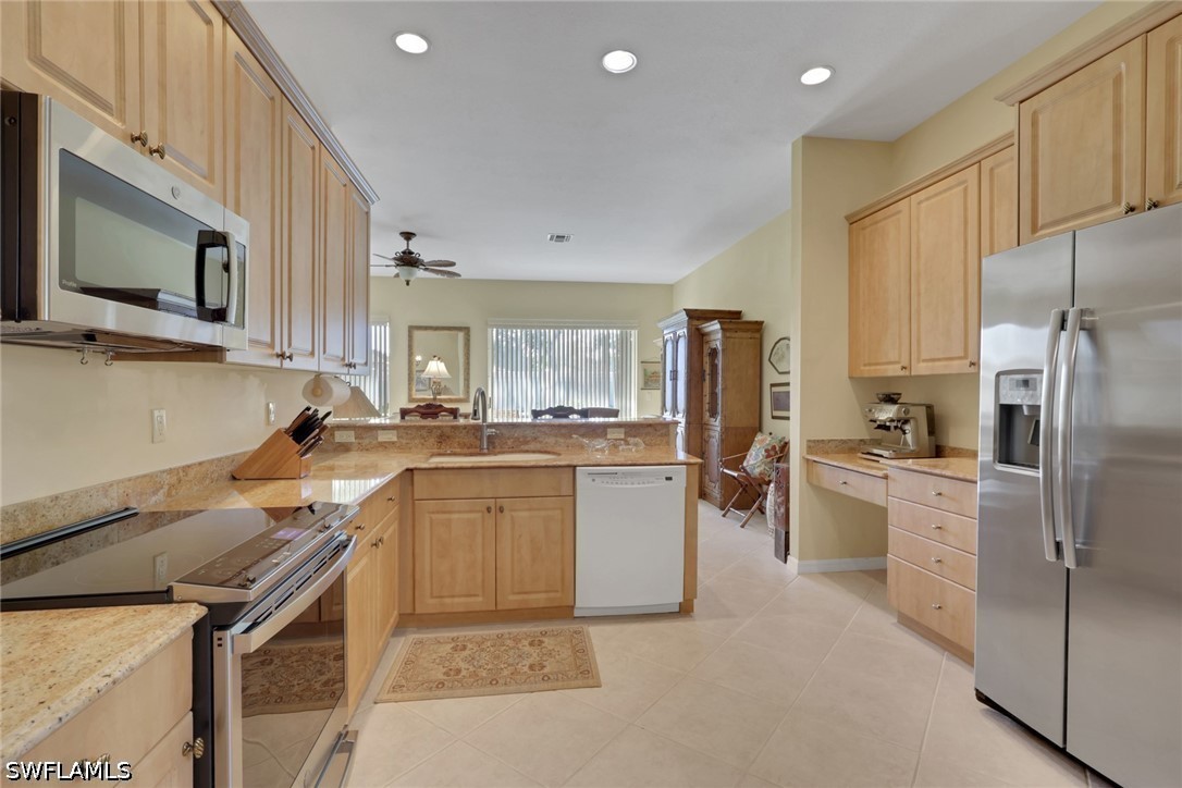 2 Bed SingleFamilyResidence for Sale in Estero, photo 14
