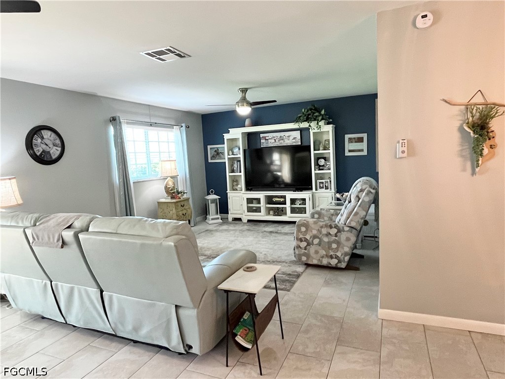 2 Bed Attached for Sale in Fort Myers, photo 14