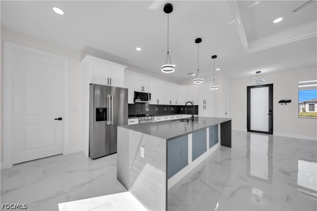 3 Bed SingleFamilyResidence for Sale in Cape Coral, photo 14