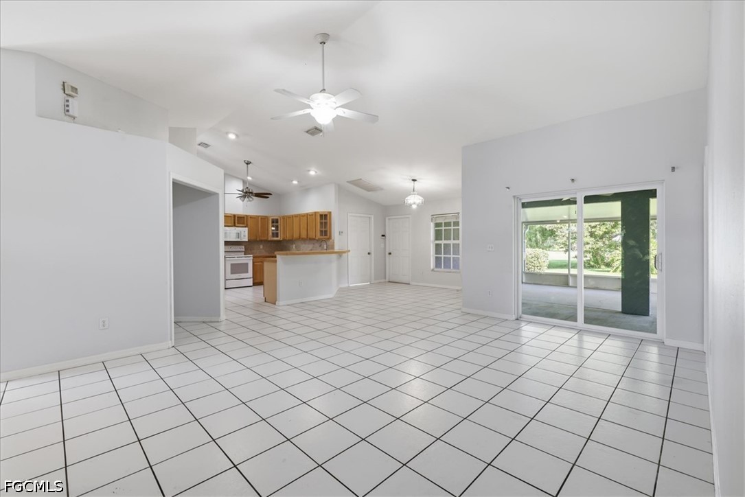 4 Bed SingleFamilyResidence for Sale in Laurel Oaks, photo 14