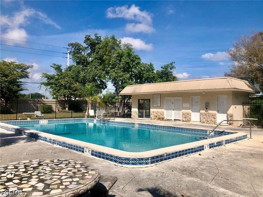 2 Bed Condominium for Sale in Fort Myers, photo 14
