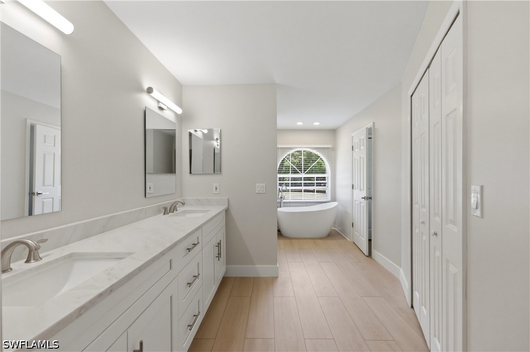 3 Bed SingleFamilyResidence for Sale in Naples, photo 14