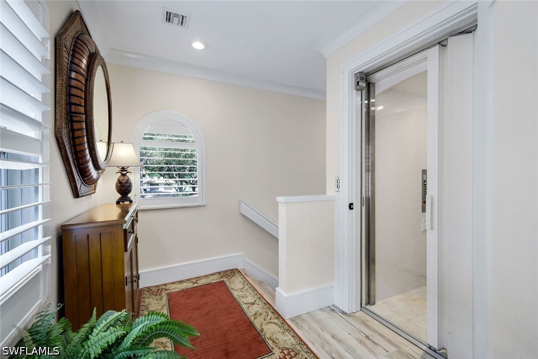 3 Bed Waterfront Home for Sale in Naples, photo 14