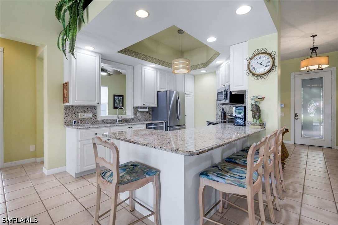 4 Bed Pool Home for Sale in Island Walk, photo 14