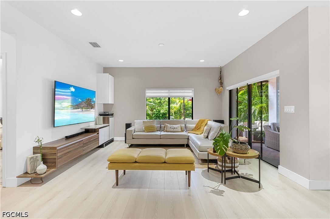 3 Bed SingleFamilyResidence for Sale in Maple Ridge, photo 14