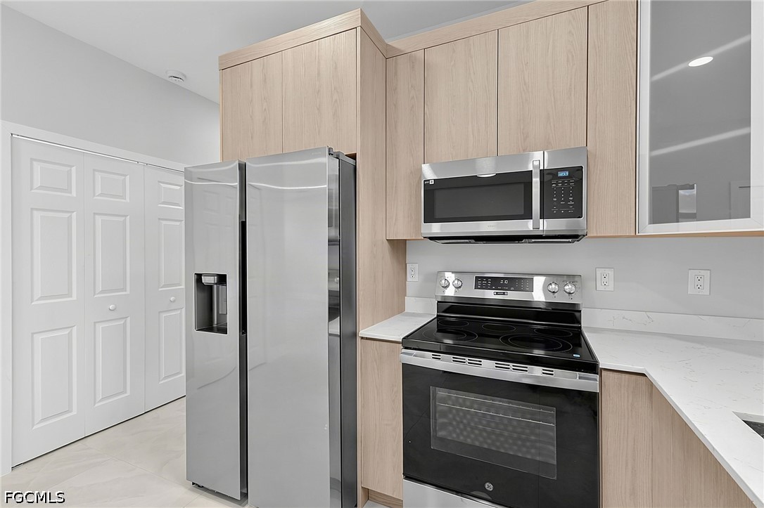 3 Bed SingleFamilyResidence for Sale in Lehigh Acres, photo 14