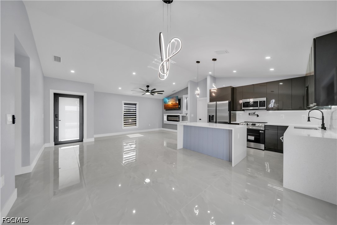 3 Bed Pool Home for Sale in Cape Coral, photo 14