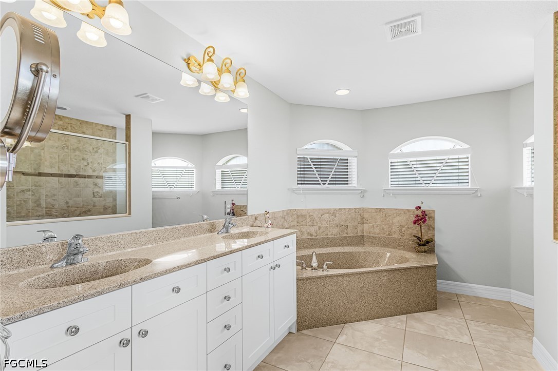 3 Bed Pool Home for Sale in Cape Coral, photo 14
