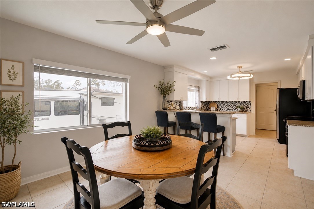 3 Bed SingleFamilyResidence for Sale in Naples, photo 14