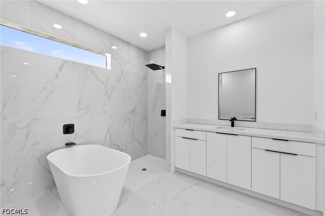 4 Bed SingleFamilyResidence for Sale in Cape Coral, photo 14