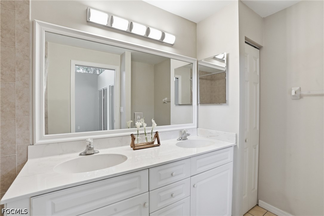 3 Bed Attached for Sale in Naples, photo 14