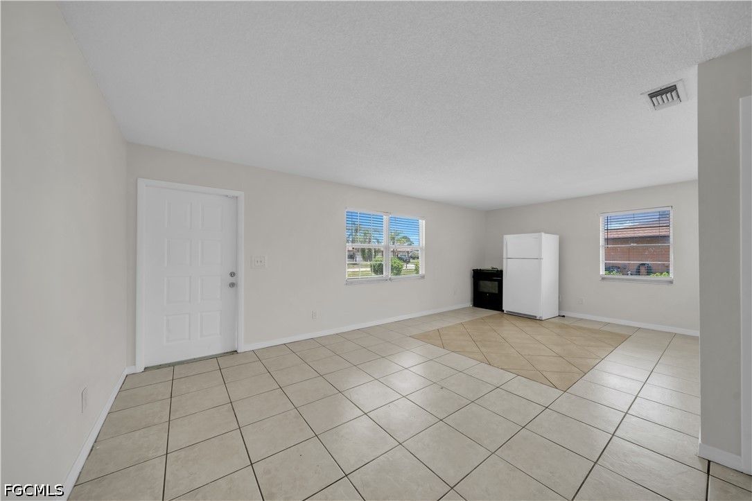 4 Bed Waterfront Home for Sale in Fort Myers, photo 14