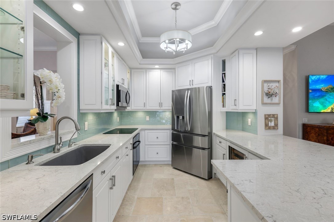 4 Bed Pool Home for Sale in Island Walk, photo 14