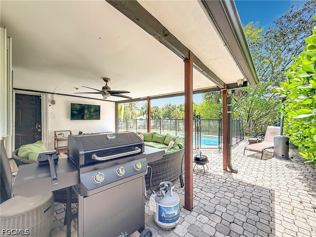 3 Bed Pool Home for Sale in Acreage, photo 14