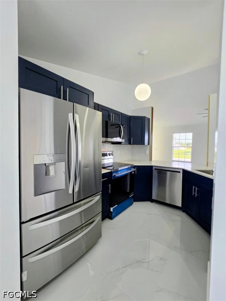 3 Bed Pool Home for Sale in Cape Coral, photo 14