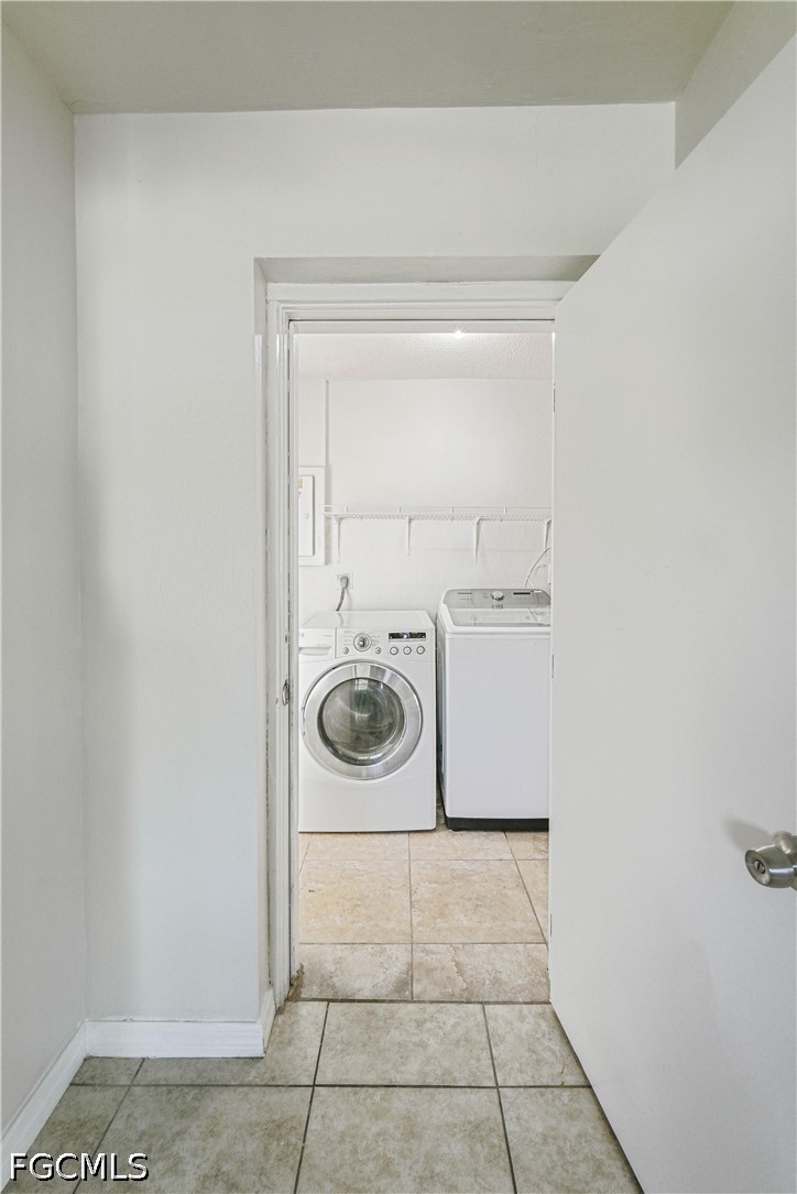 3 Bed SingleFamilyResidence for Sale in Lehigh Acres, photo 14