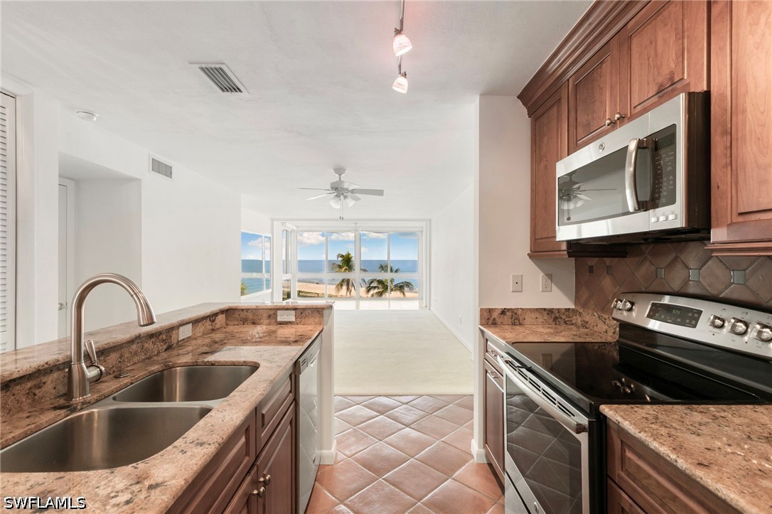 2 Bed Waterfront Home for Sale in Naples, photo 14